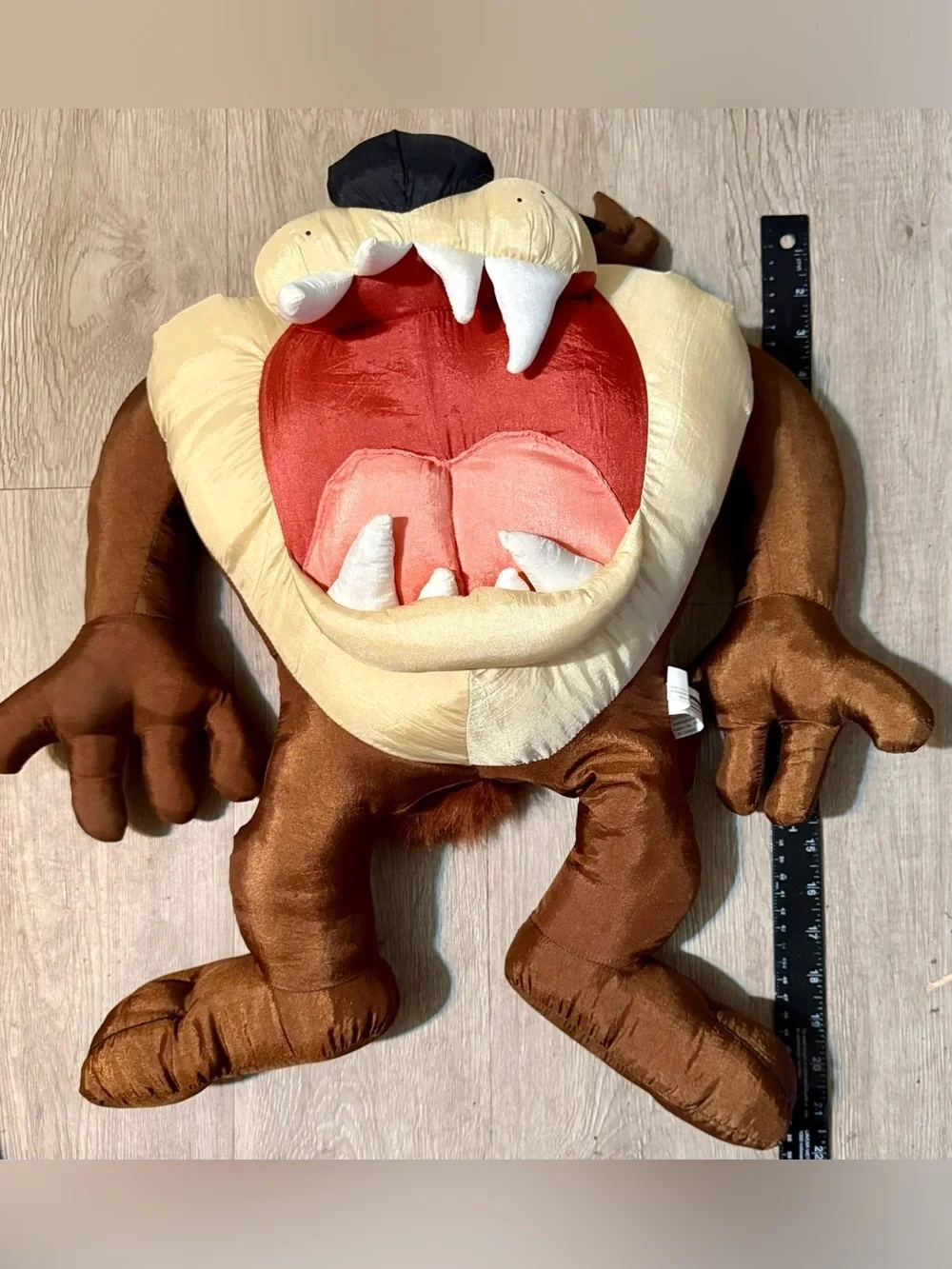 Vintage 90’s Looney Tunes Taz Tasmanian Devil Plush Stuffed 1997 LARGE